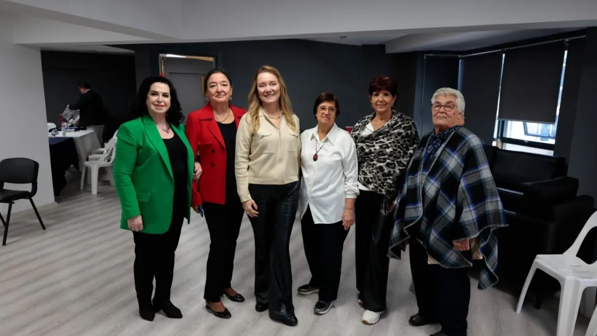 Konak’ta “komşu buluşmaları”na yoğun ilgi: Başkan Mutlu talepleri yerinde dinledi haberinin görseli