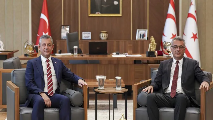 Özel, KKTC Cumhurbaşkanı Erhürman'ı ziyaret etti