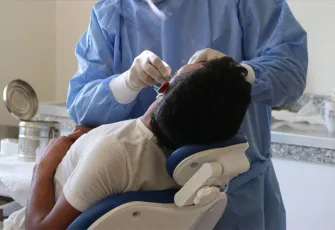 SAĞLIK-Sen: Diş hekimleri kamuda acilen istihdam edilmeli