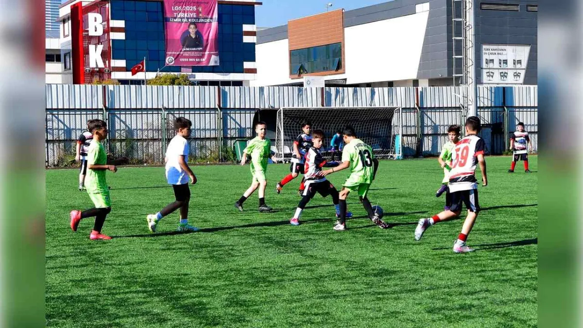 Bornova’da 10 Kasım anısına kıyasıya mücadele  haberinin görseli