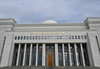 Eski sevgilisinin fotoğraflarını sokaklara asan kişiye 2 yıl 1 ay hapis cezası: Yargıtay cezayı onadı
