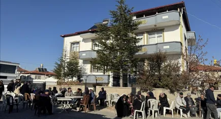 Fatih’te gıda zehirlenmesinden hayatını kaybeden ailenin hayalleri yarım kaldı: Afyon’a yerleşme planları varmış