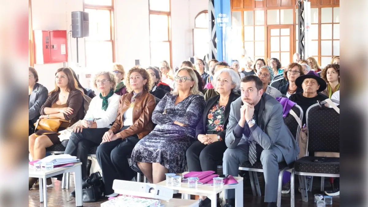 İzmir’de eşitlik için güç birliği haberinin görseli