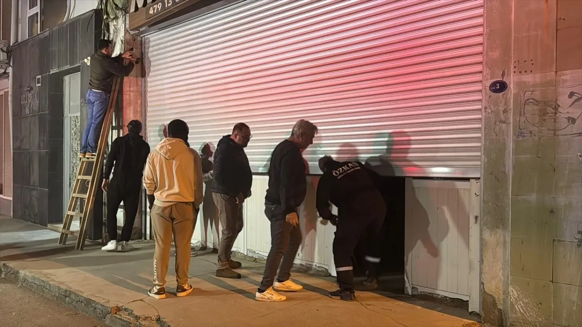 İzmir haber: Bornova'da yangın! haberinin görseli