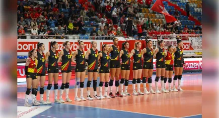 İzmir’in Sultanları, evinde Türk Hava Yollarını ağırlıyor