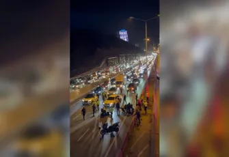 Kazaya müdahale eden polise motosiklet çarptı