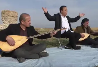 Van Gölü’nde kuraklık türkülerle anlatıldı