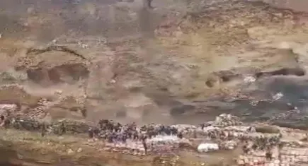 Bakır madeninde facia: Göçükte 32 işçi hayatını kaybetti