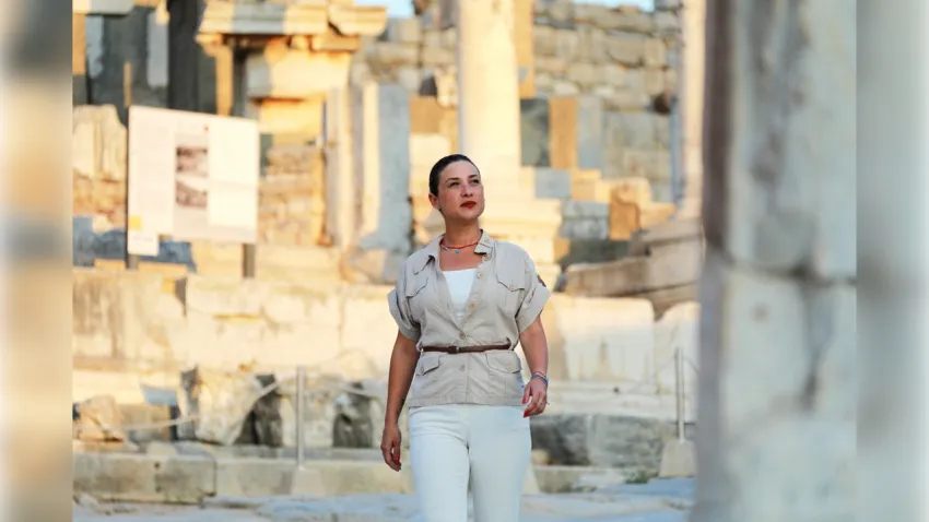 Başkan Sengel'den Efes Alt Kapı Otoparkı'nın tahliyesine tepki!