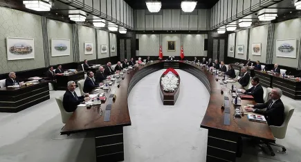 Kabine toplanıyor: Gündemde uçak kazası, PKK'nın çekilmesi ve Gazze var