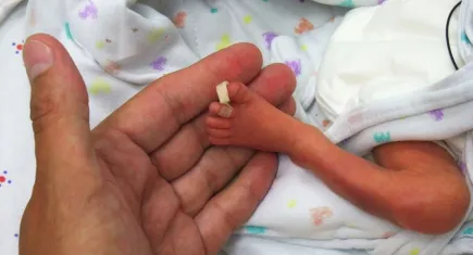 Prematüre doğum alarmı: Türkiye’de her 10 bebekten biri erken doğuyor! Uzmanlar kritik riskleri açıkladı