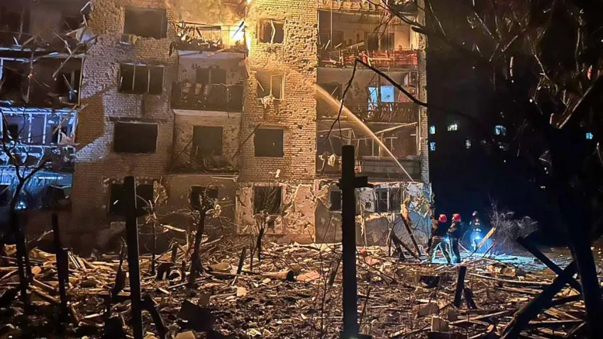 Ukrayna'ya füze saldırısı! haberinin görseli