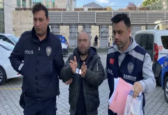 Eşinin başına ütüyle vurdu, çocuklarını da darbetti!