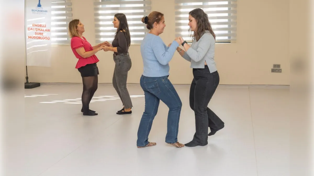 Görme engelli bireyler dansla özgürleşti haberinin görseli