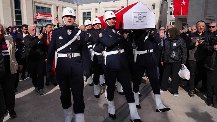 Hırvatistan'da düşen yangın uçağında şehit olan Pilot Bahar'a son veda