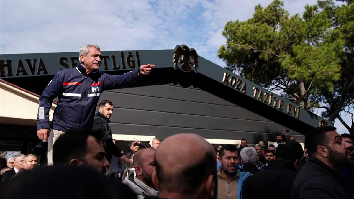 İzmir’de taziyeevi yıkımı nedeniyle gerginlik yaşandı haberinin görseli