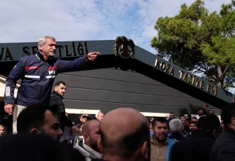 İzmir’de taziyeevi yıkımı nedeniyle gerginlik yaşandı