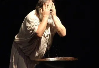 Sokrates’in Savunması Konak Halk Sahnesi’nde