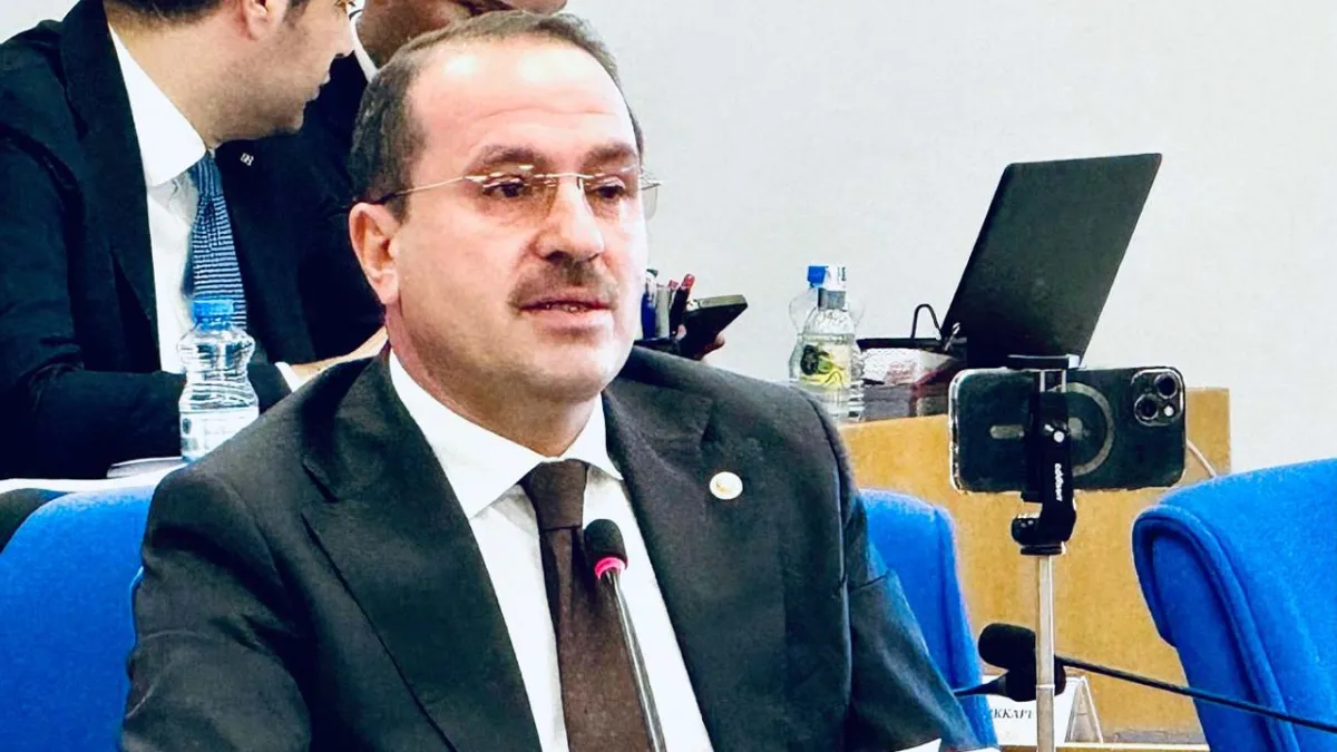 AK Partili Kırkpınar İzmir’in ulaşım yatırımlarını Meclis’e taşıdı: İkinci çevre yolu bir an önce tamamlanmalı haberinin görseli