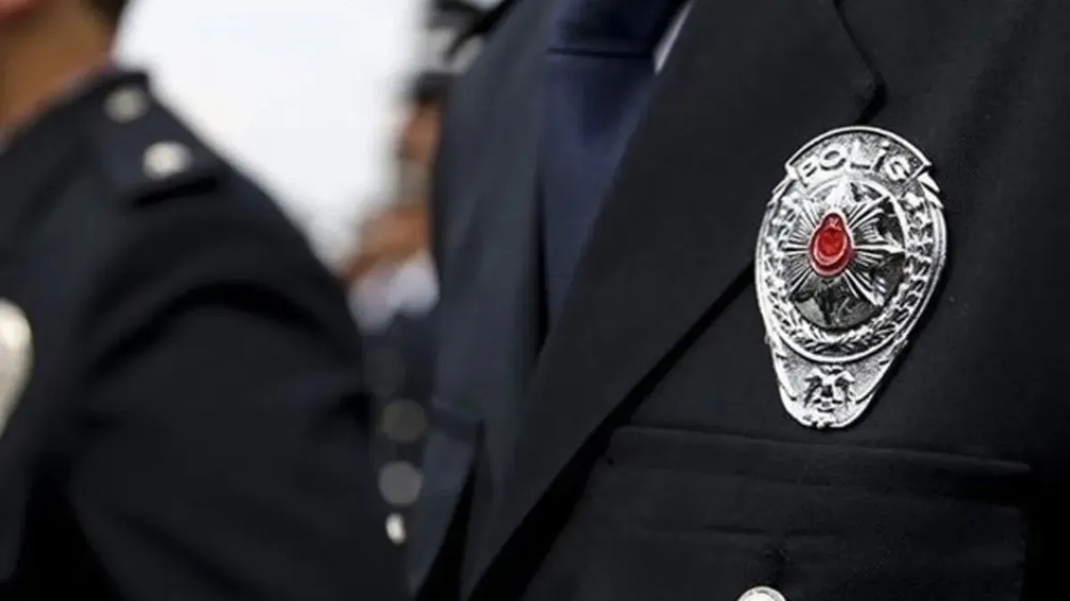 Bakan Yerlikaya duyurdu: Polislerin ikinci zorunlu şark görevi kaldırıldı haberinin görseli