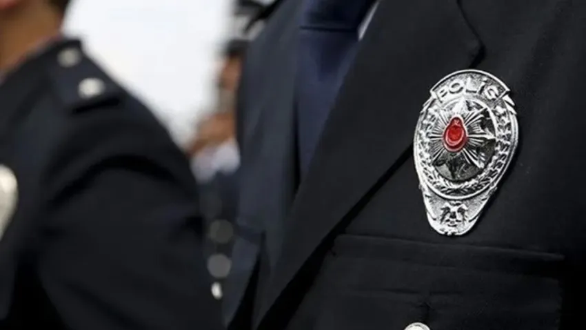 Bakan Yerlikaya duyurdu: Polislerin ikinci zorunlu şark görevi kaldırıldı haberinin görseli