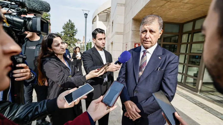 Başkan Tugay’dan yeni ofis açıklaması: "Konfor için değil, katkı için"