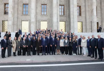 CHP İzmir Özgür Özel'i ziyaret etti