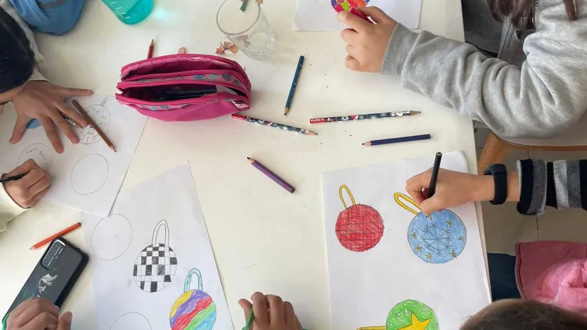 Her Yer Çocuk Derneği’nden 20 Kasım sergisi: Okulda Çocuk Olma(k)