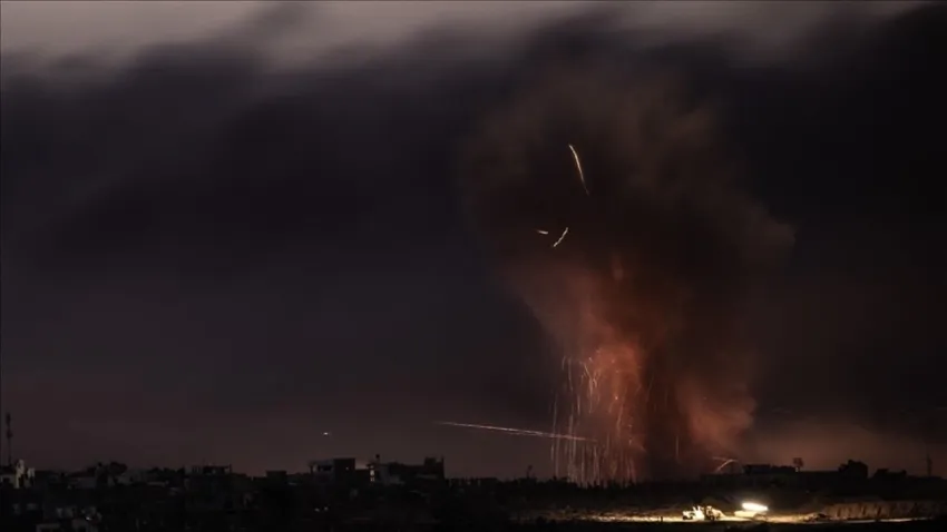 İsrail'in yine ateşkesi ihlal etti: Lübnan'daki Filistin mülteci kampına düzenlediği saldırıda 13 kişi hayatını kaybetti haberinin görseli