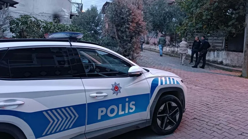 İzmir haber: Kanser hastası baba engelli kızını pompalı tüfekle öldürüp, intihar etti