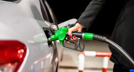 Motorine büyük zam, tabela yine değişiyor: Litre fiyatı 60 TL’yi aşacak!