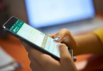 WhatsApp iPhone’da çoklu hesap dönemini başlattı: Tek cihazda iki numara kullanma kolaylığı