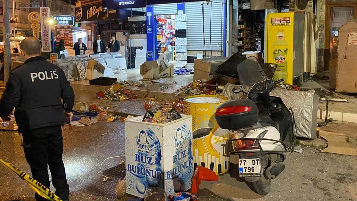 Ailesiyle tartıştı, babasına ait tekel bayisini ateşe verdi: Annesiyle birlikte yaralandı haberinin görseli