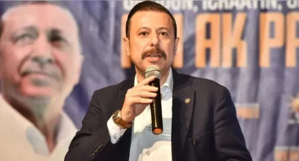 AK Partili Kaya’dan CHP İzmir’e çöp eleştirisi