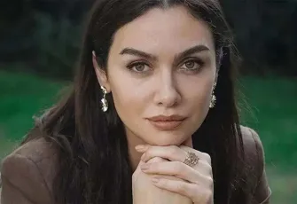 Alkollü araç kullanırken polis çevirmesine takıldı: Ünlü oyuncu Birce Akalay'ın ehliyetine el konuldu