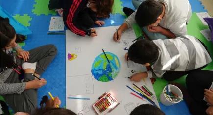 Eğitim-Sen: Çocuklara şiddetten, istismardan ve sömürüden uzak bir yaşam hakkı istiyoruz