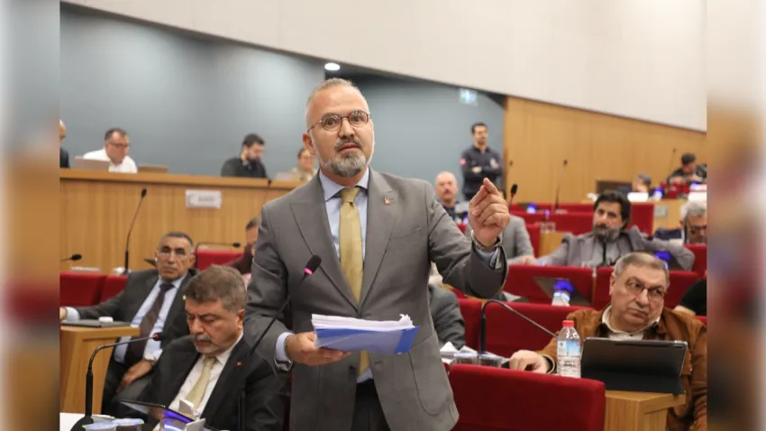 Hakan Yıldız’dan Gökhan Zeybek'e 'çöp' eleştirisi!