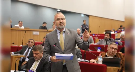 Hakan Yıldız’dan Gökhan Zeybek'e 'çöp' eleştirisi!