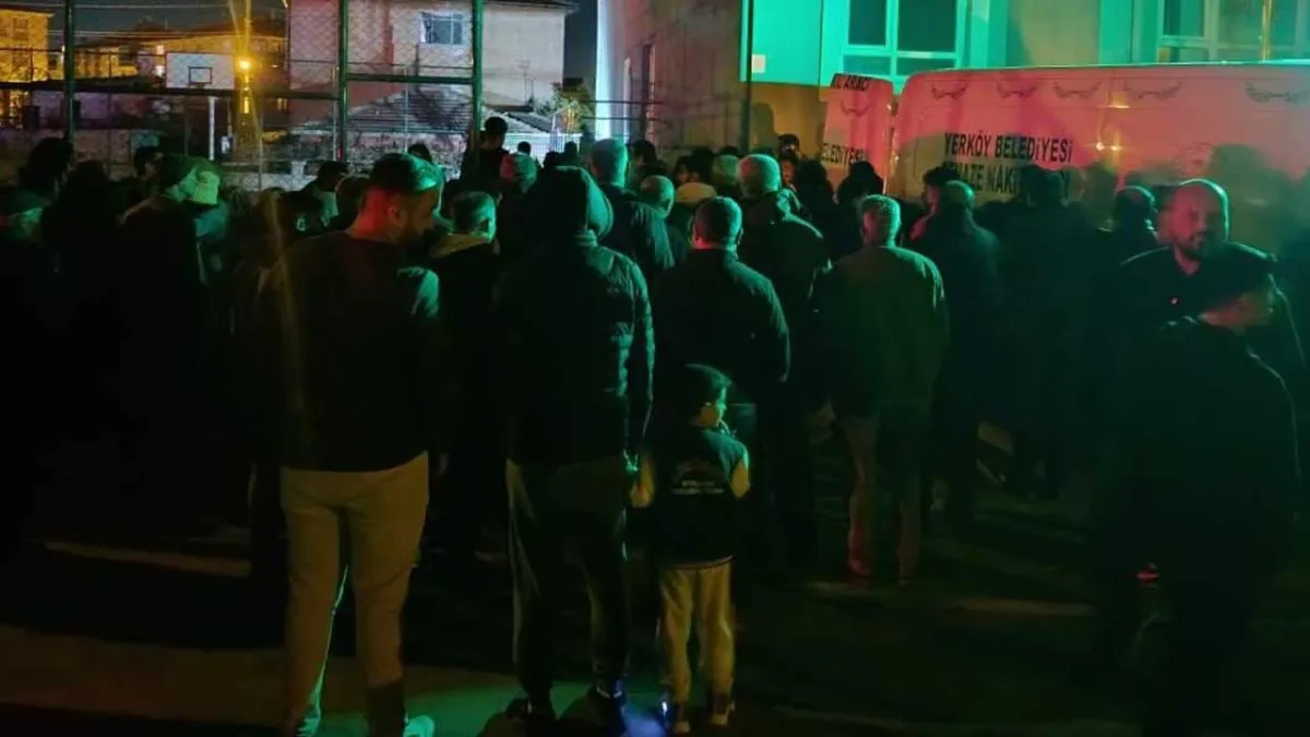 İlkokul öğrencisi okul bahçesinde hayatını kaybetti haberinin görseli