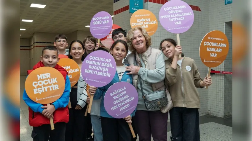 İzmir’de Dünya Çocuk Hakları Günü coşkusu: Kentin sokaklarında çocukların sesi yükseldi