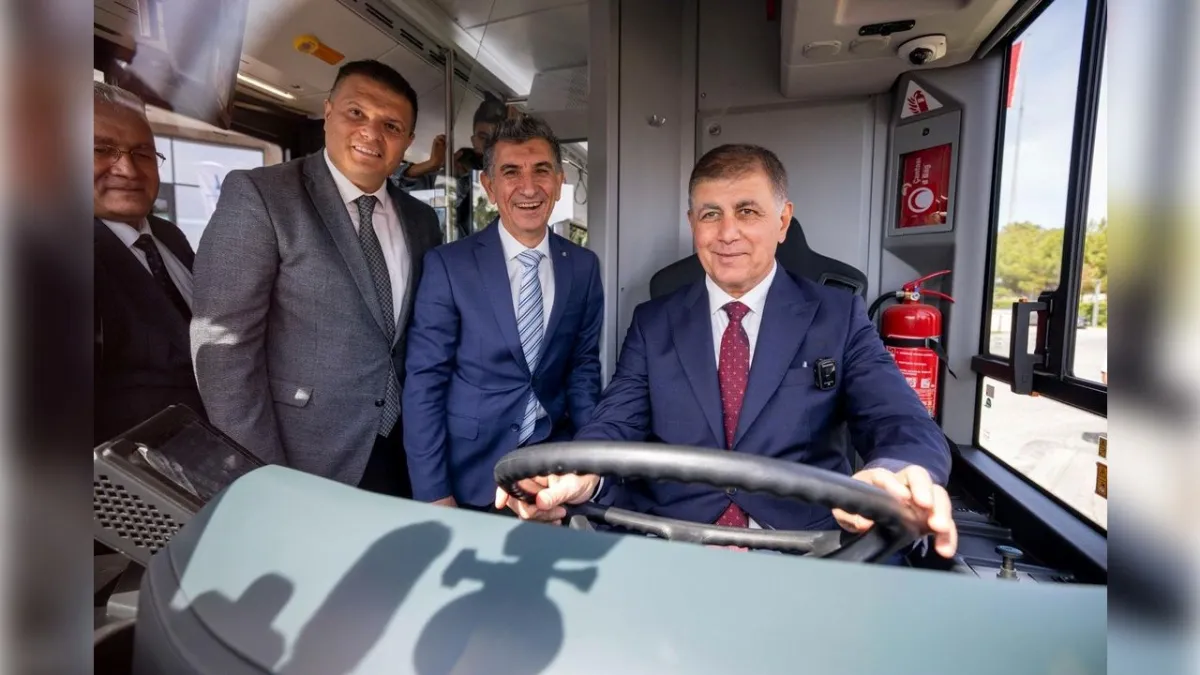 İzmir'de ulaşımın 2040 rotası netleşiyor haberinin görseli