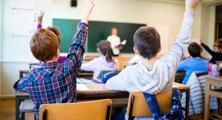 MEB’ten öğretmenlere uyarı: Maaşlardan kesinti yapılacak