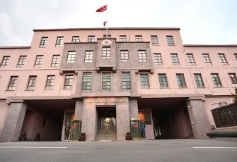 MSB: 4 kişinin TSK ile ilişiği kesildi