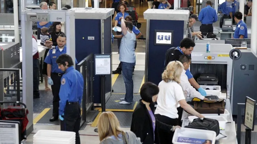 Uçuşlarda yasaklı ürünler listesine bir yenisi eklendi: Bu yiyecek ile uçağa binmek artık yasak haberinin görseli