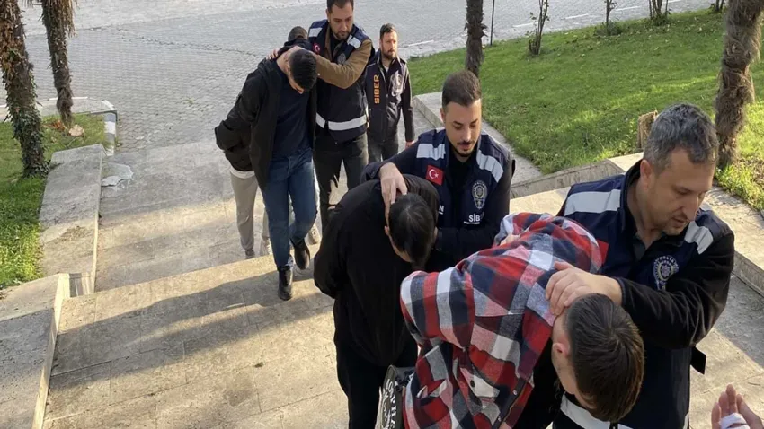 5 ilde 'Nitelikli Dolandırıcılık' operasyonu: Sosyal medya tuzağına 9 gözaltı! haberinin görseli