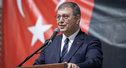 Başkan Tugay: Tanıdığım Özel, İzmir’in hakkını yemez