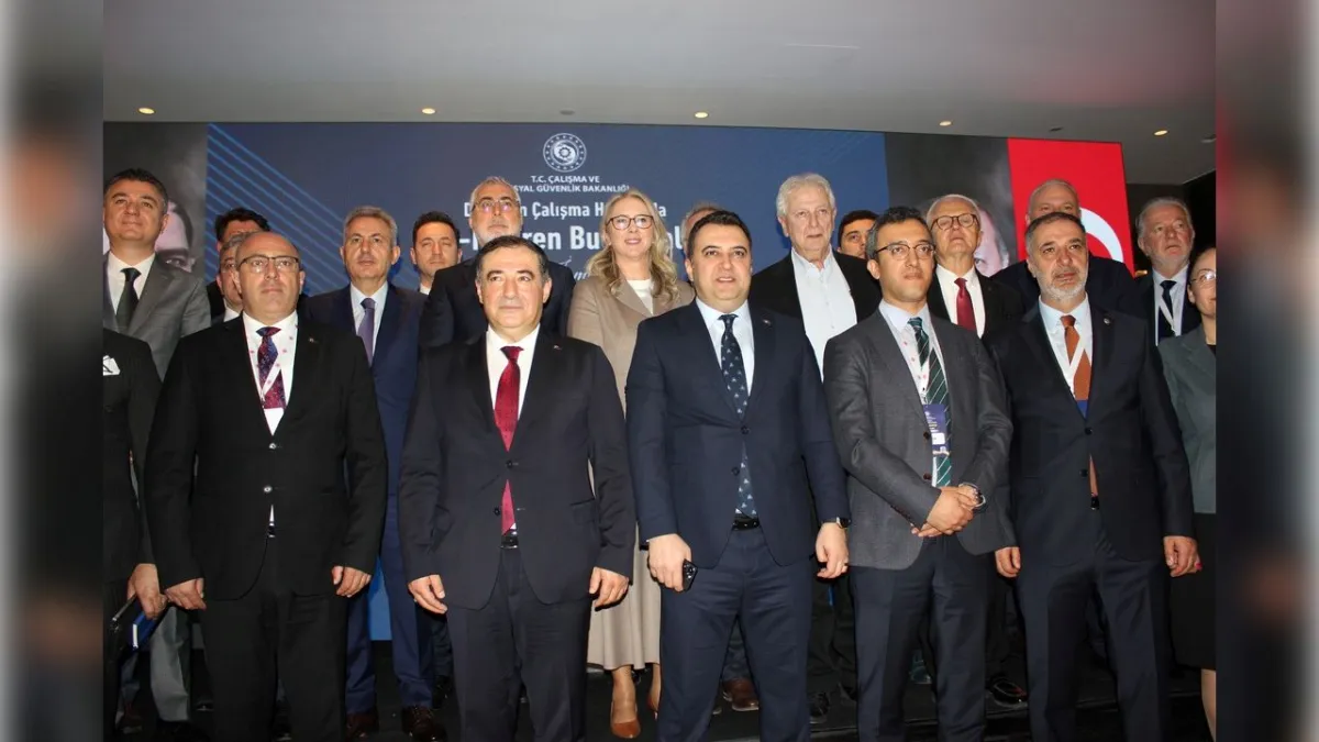 Çalışma Hayatının Geleceği Konak’ta Masaya Yatırıldı haberinin görseli