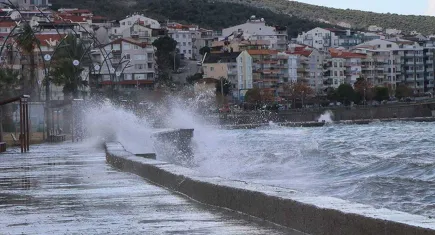 Ege kıyılarına gece saatlerinde sağanak uyarısı