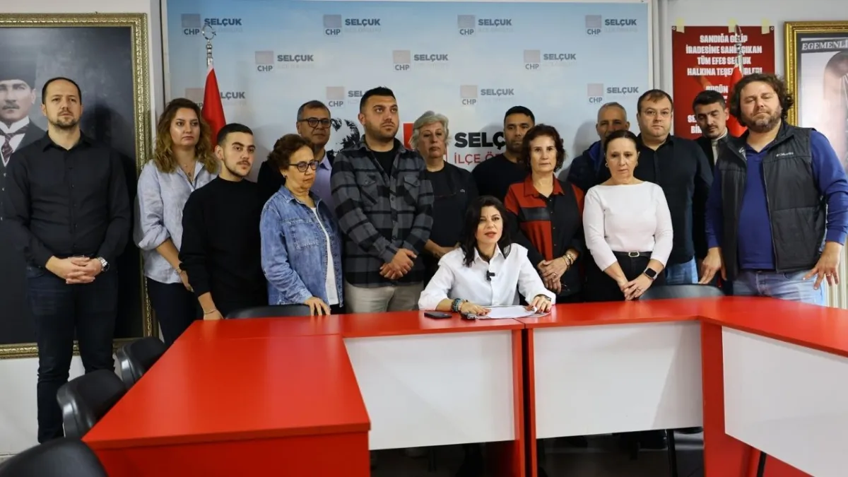 İpek Onbaşıoğlu: CHP'nin başarısını hazmedemiyorsunuz haberinin görseli