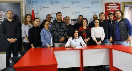 İpek Onbaşıoğlu: CHP'nin başarısını hazmedemiyorsunuz